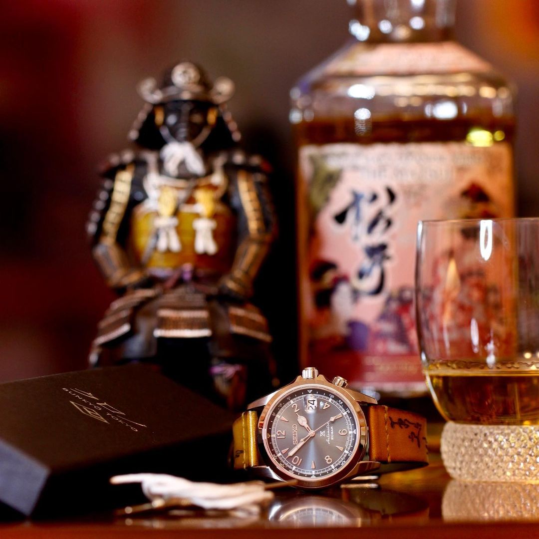 watch display